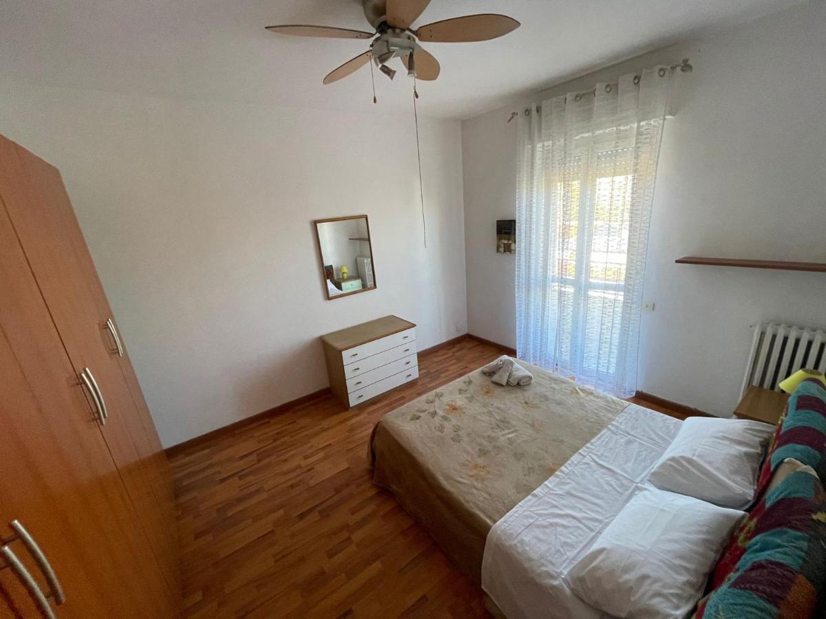פסקרה Casa Vacanze Stazione מראה חיצוני תמונה